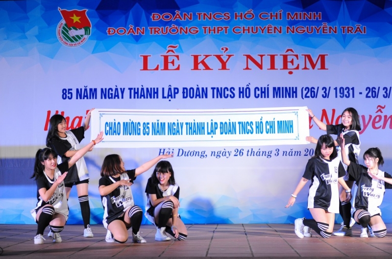 Lời dẫn Chương trình văn nghệ chào mừng ngày 26/3