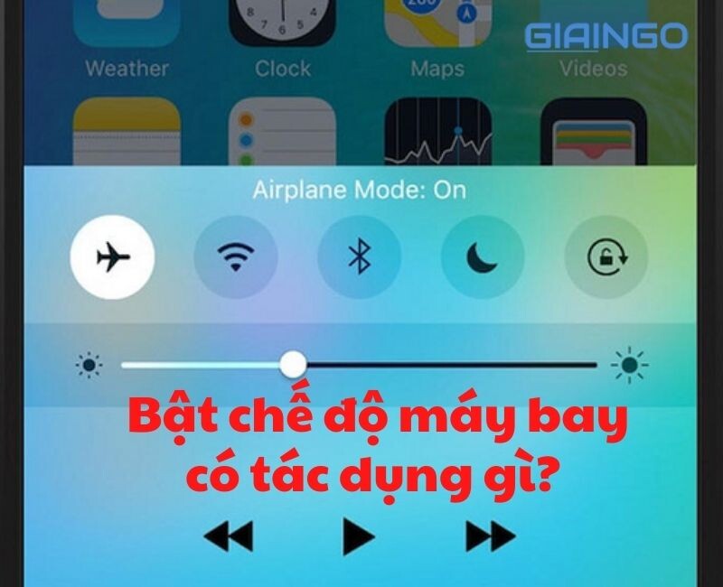 bật chế độ máy bay có chống sét