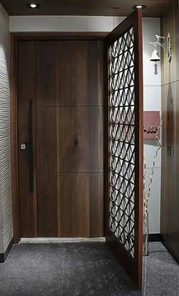 Safety door jali designs to bring a graceful first impression 13