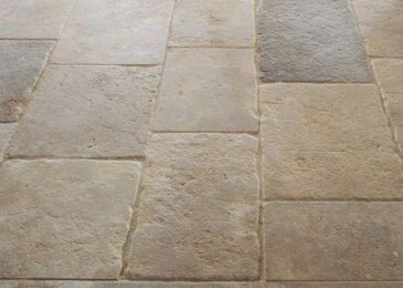 Natural stone tiles