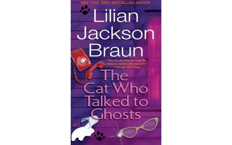 The Cat Who Talked to Ghosts